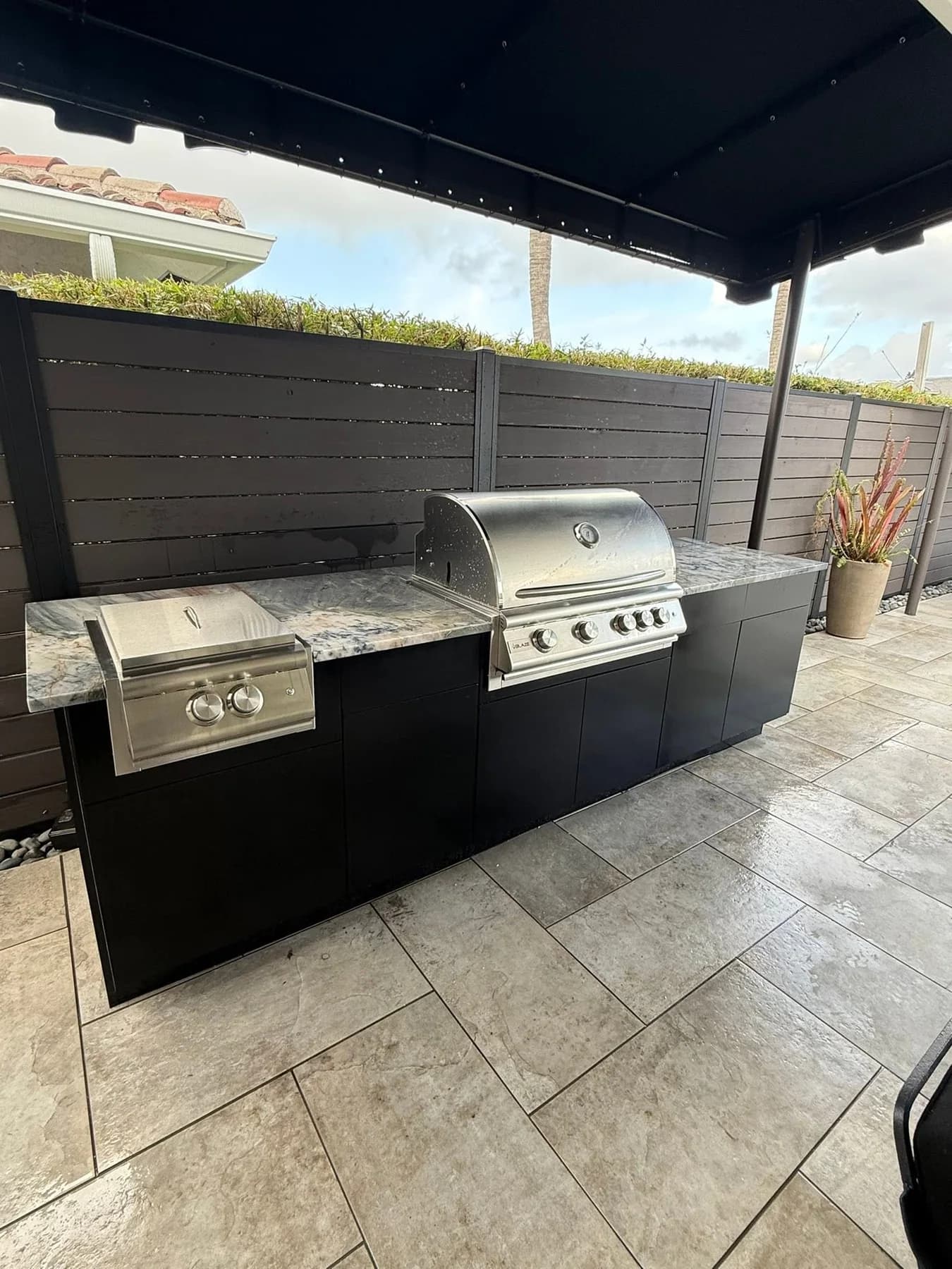 Outdoor-kitchen gallery photo showing HDPE cabinetry