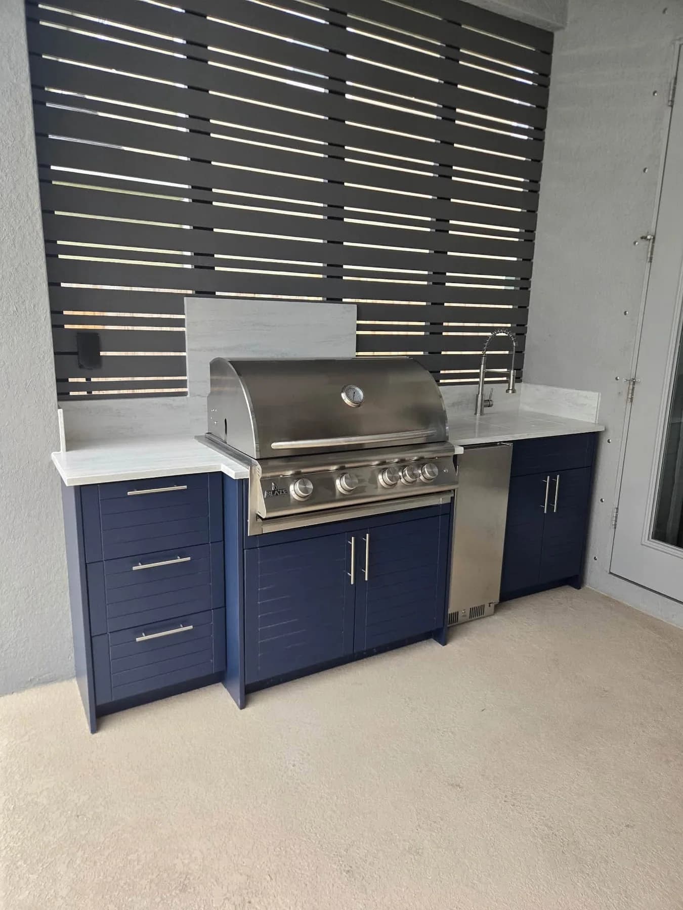 Outdoor-kitchen gallery photo showing HDPE cabinetry