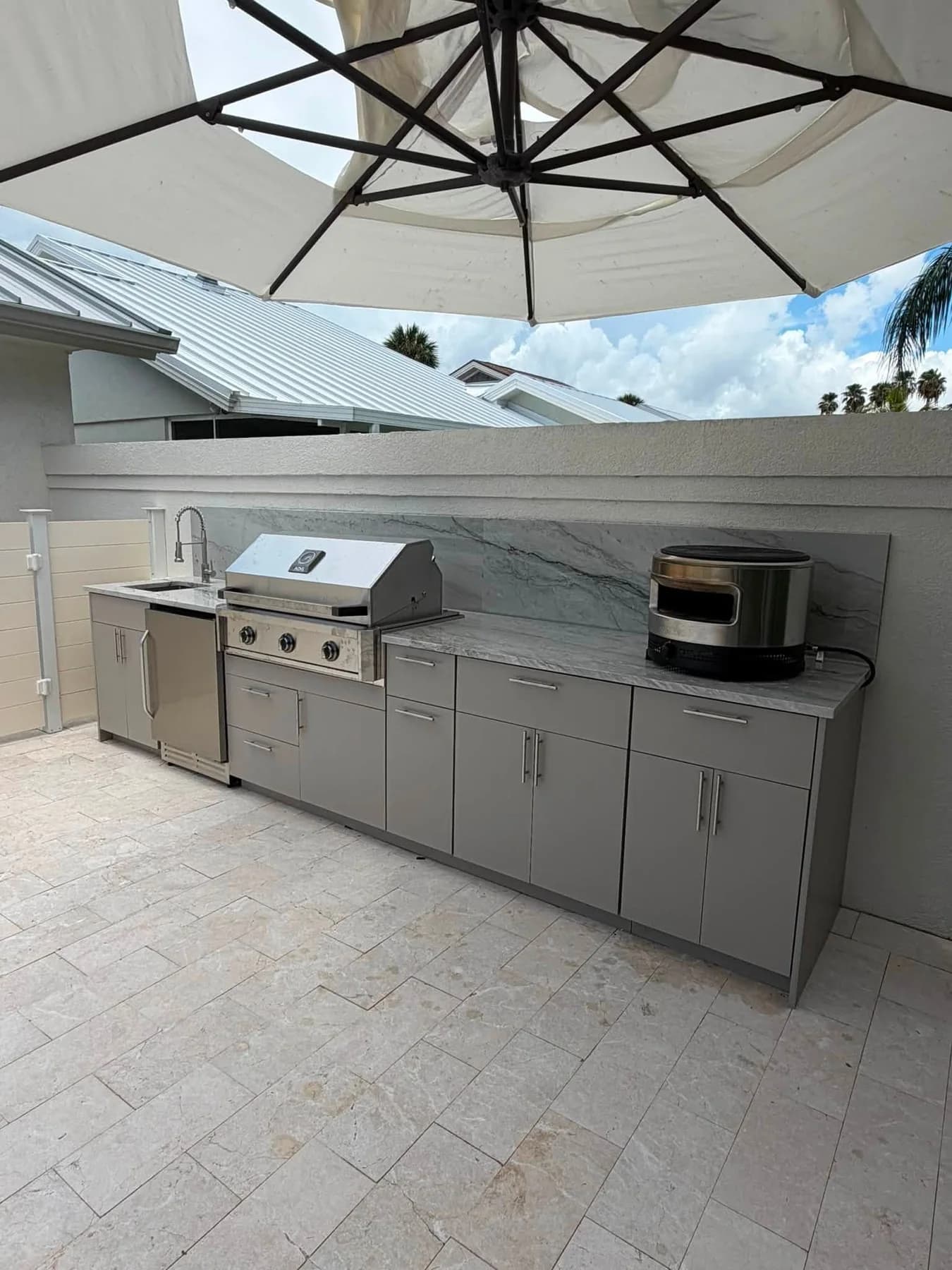 Outdoor-kitchen gallery photo showing HDPE cabinetry