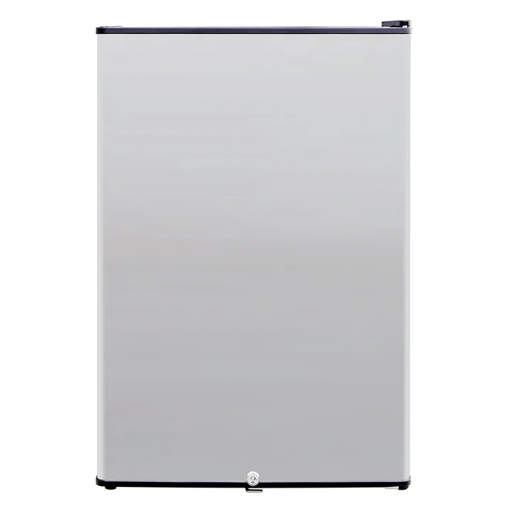 Summerset 22-Inch 4.1C Outdoor Rated Fridge With Lock